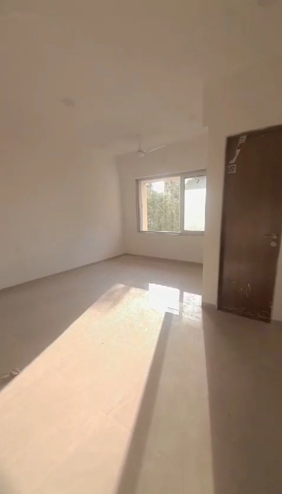 2 BHK Flat for Rent in Paras Tower, Goregaon West