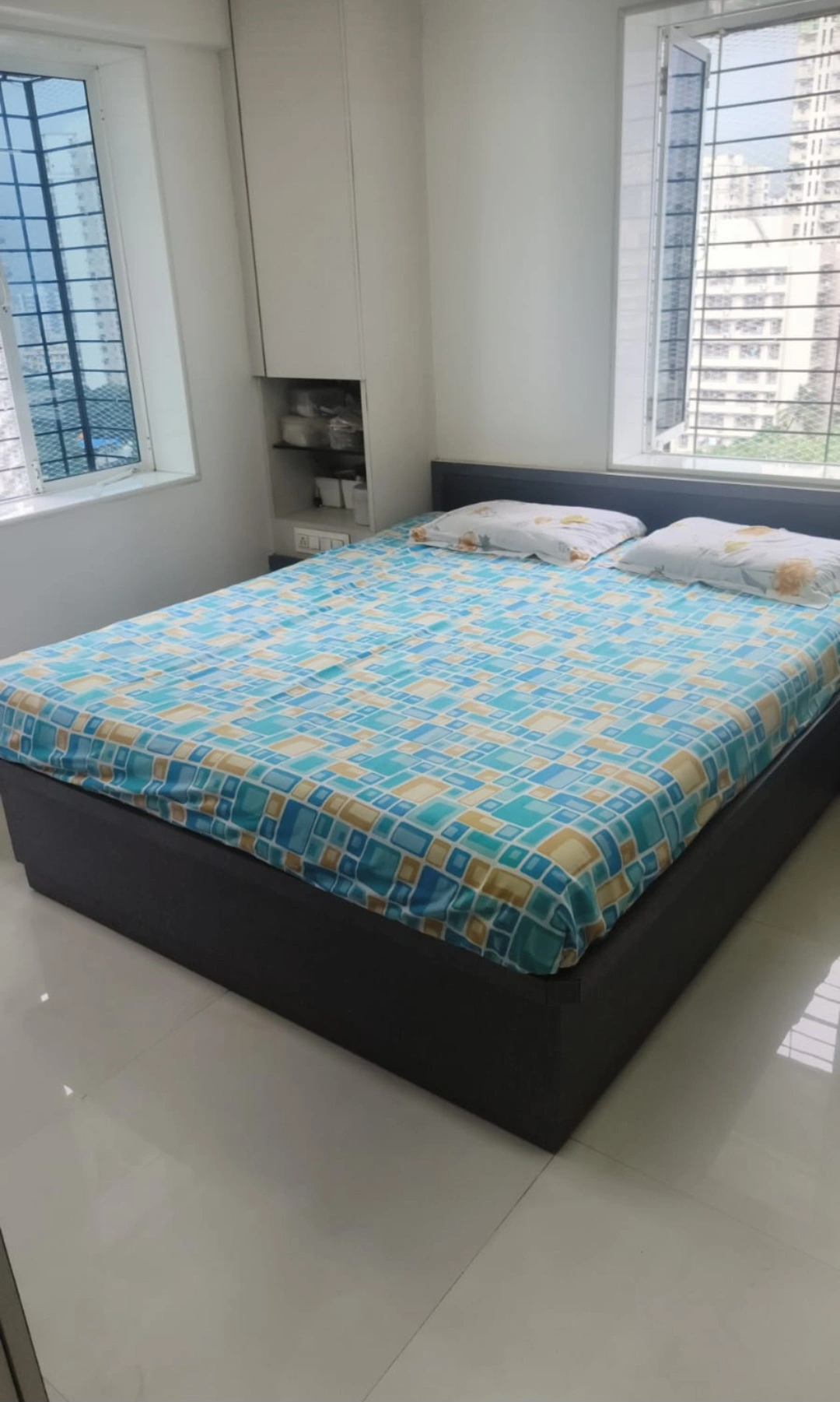 2 BHK Flat for Rent in Raheja Township, Malad East
