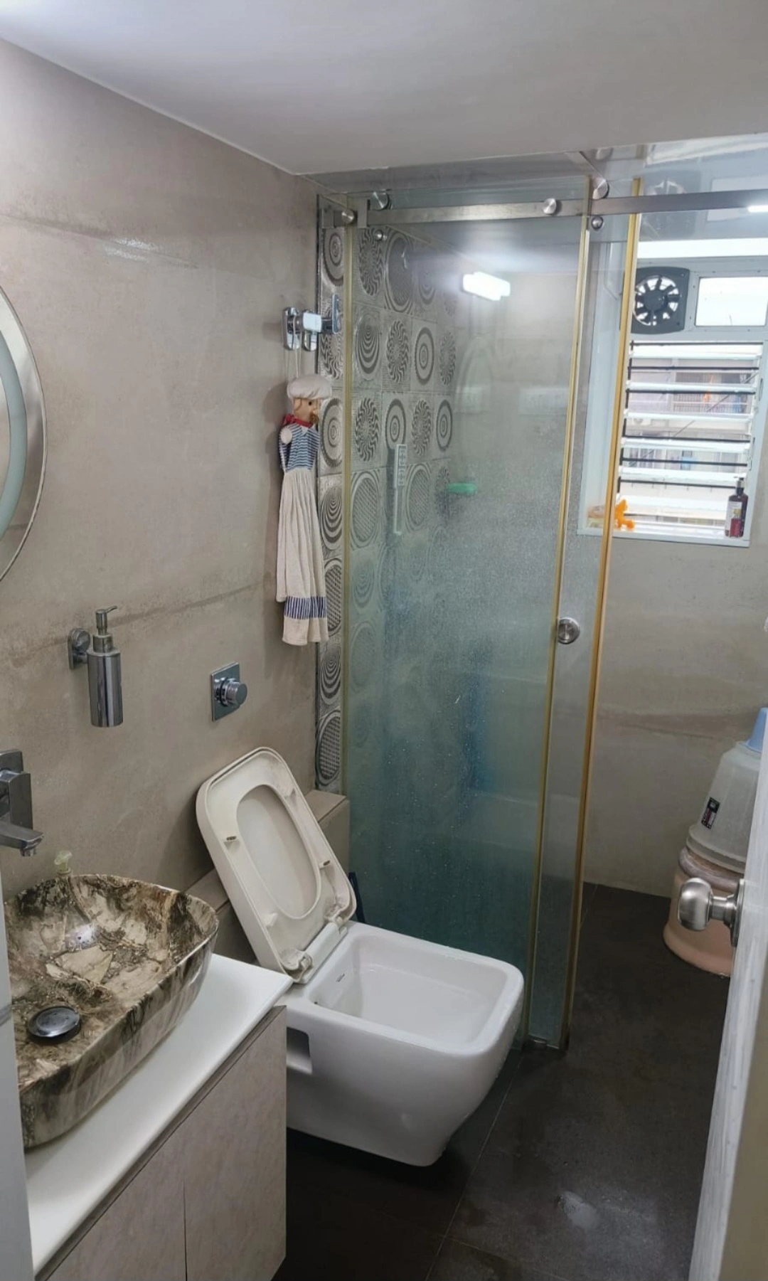 2 BHK Flat for Rent in Raheja Township, Malad East
