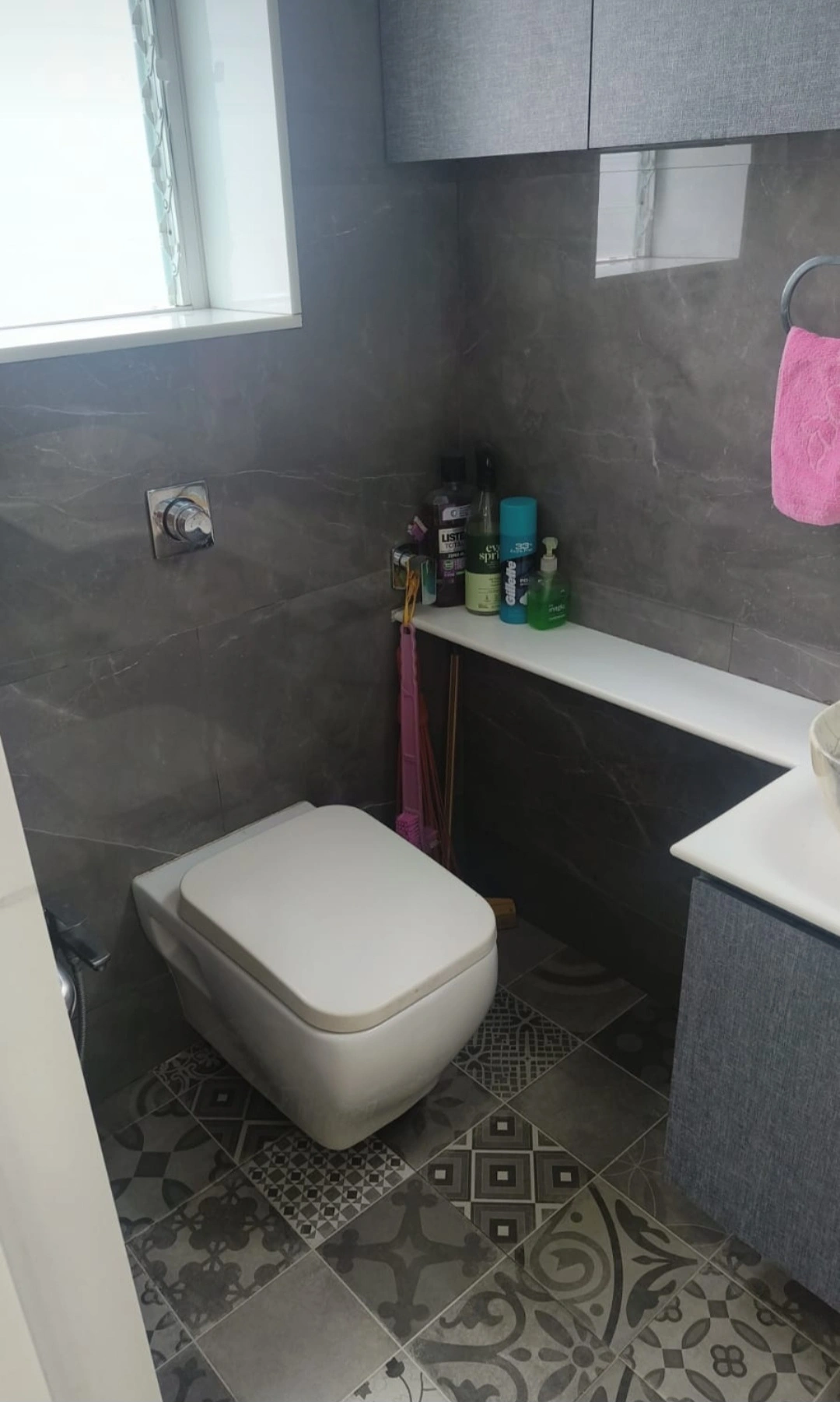 2 BHK Flat for Rent in Raheja Township, Malad East