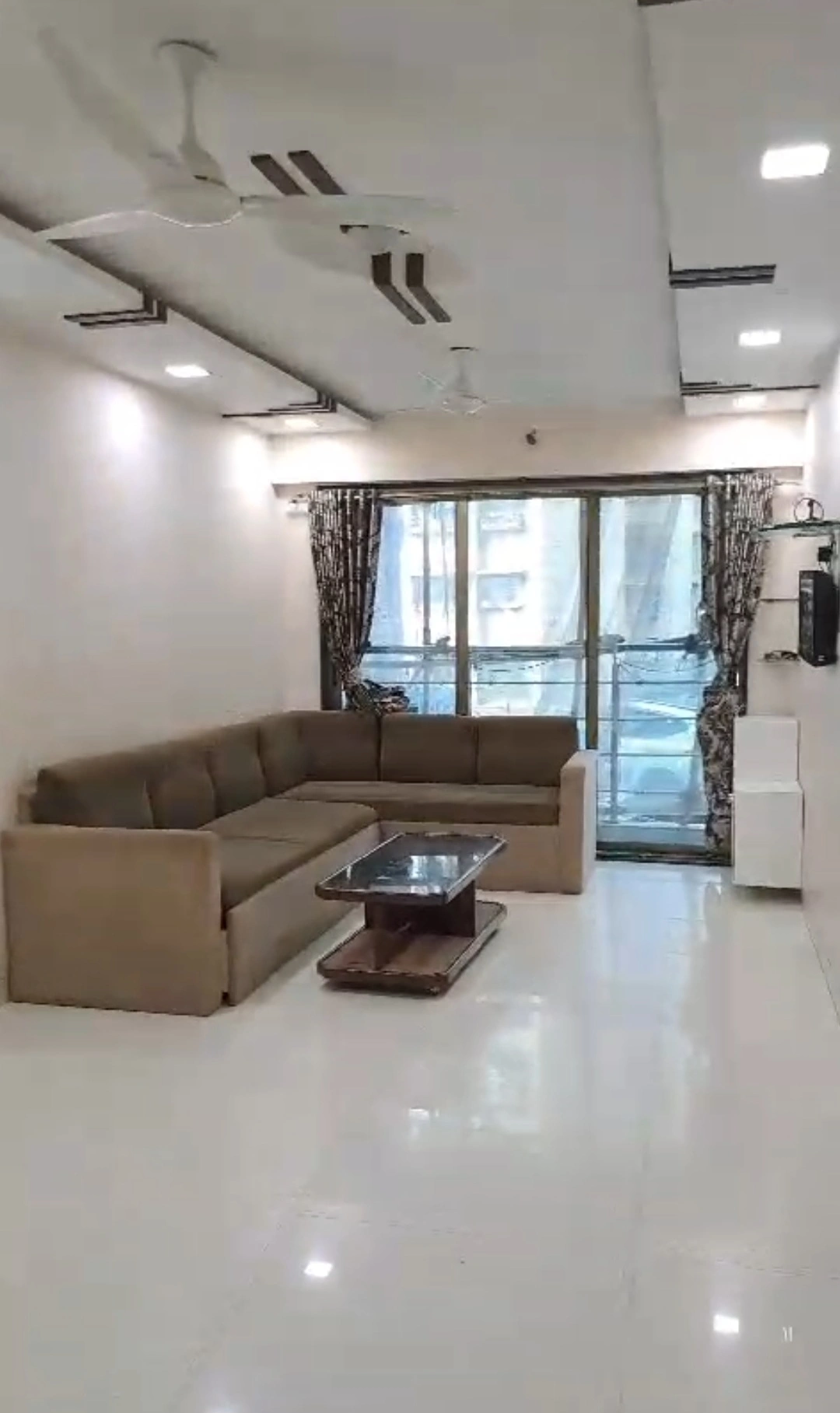 2 BHK Flat for Rent in Chamunda Jewel Tower, Goregaon West