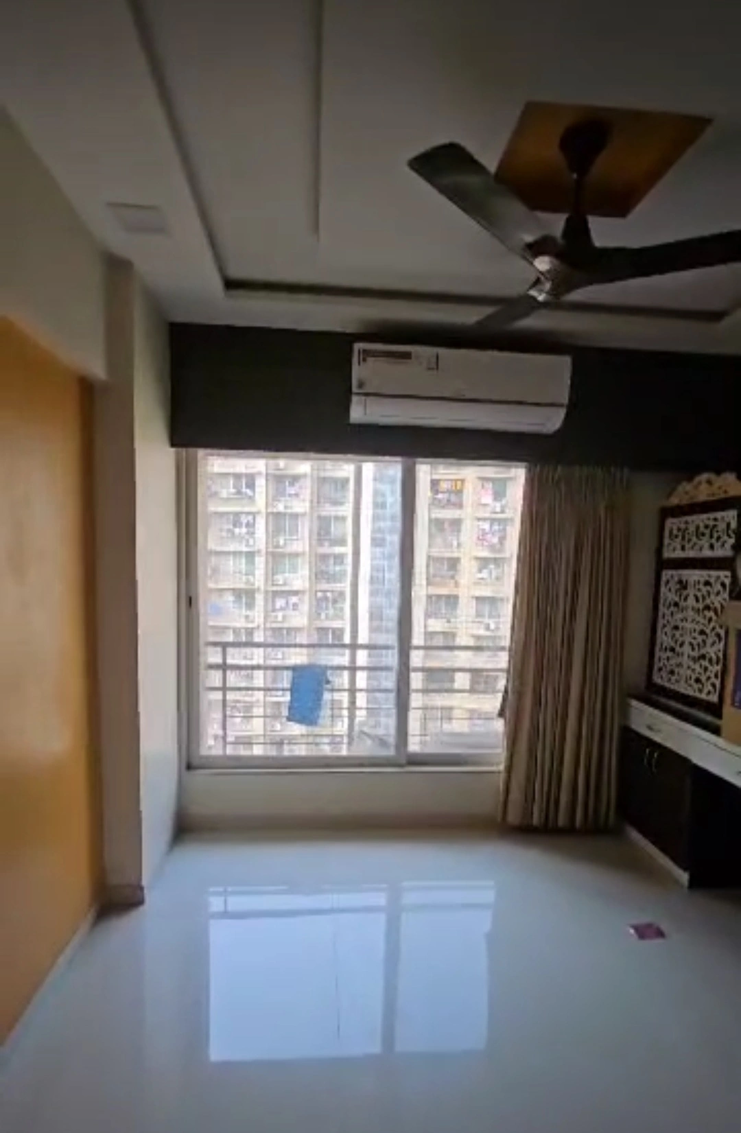 1 BHK Flat for Rent in Marina Enclave , Malad West