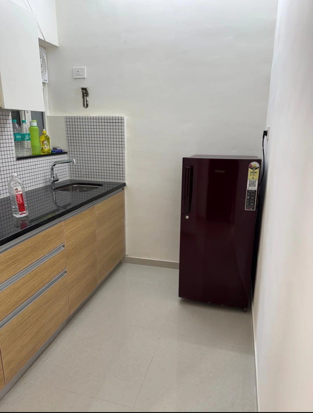 1 BHK Flat for Rent in Omkar Signet Tower, Malad East
