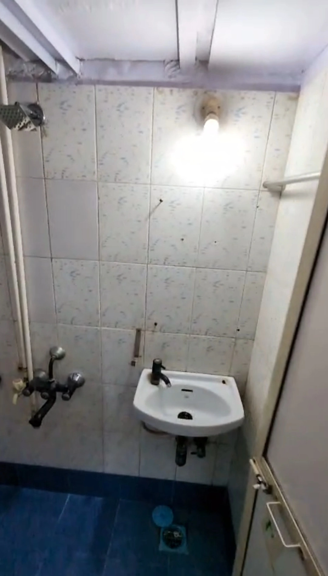 1 BHK Flat for Rent in Dheeraj Jamuna Society, Malad West