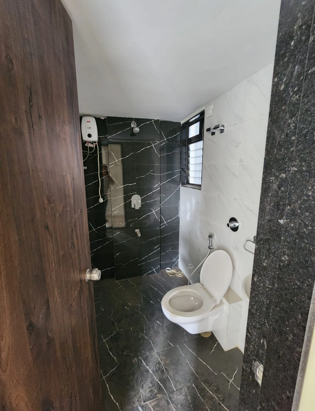 2.5 BHK Flat for Rent in Mayur Residency, Malad East