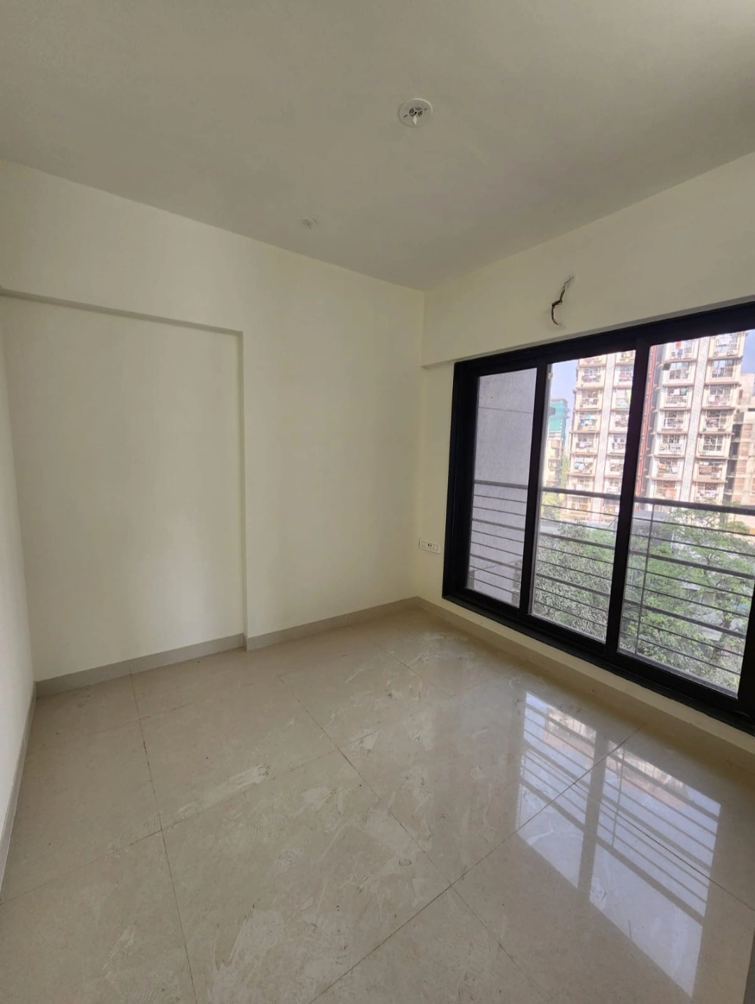 2.5 BHK Flat for Rent in Mayur Residency, Malad East
