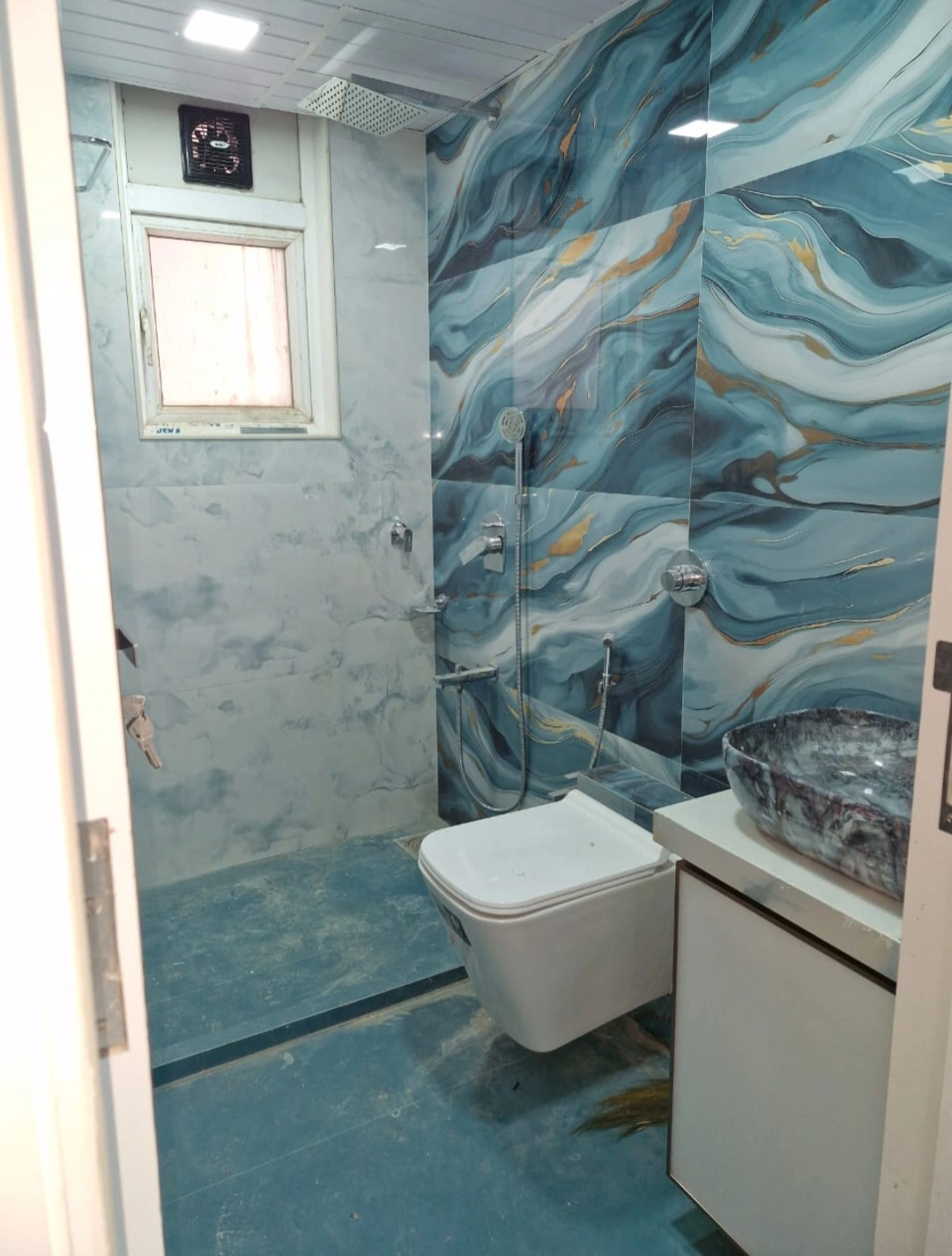 2 BHK Flat for Rent in Upper 97 Tower, Malad East