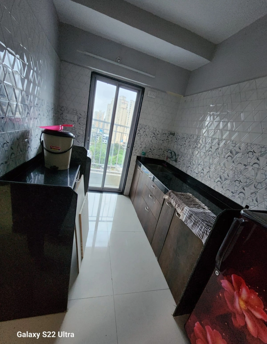 Double Sharing Room Boys only Flat for PG in Western Woods Tower , Malad East