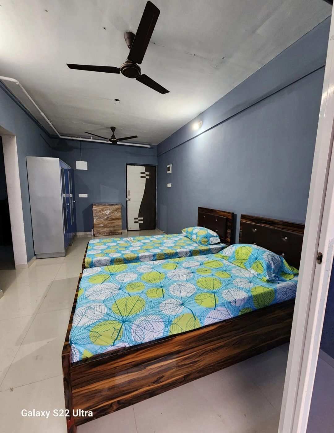 Triple Sharing Room Boys only Flat for PG in Western Woods Tower , Malad East