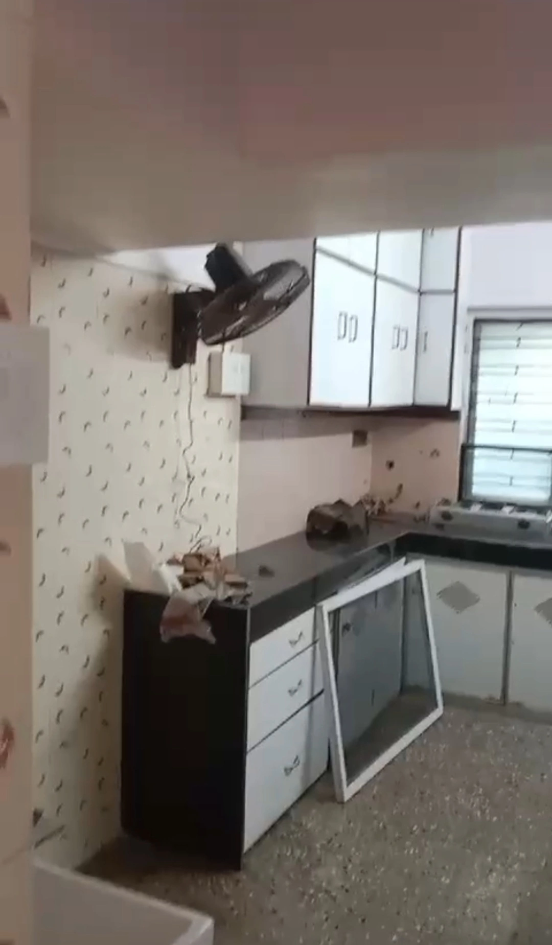2 BHK Flat for Rent in Seven Stat Apartment , Goregaon East