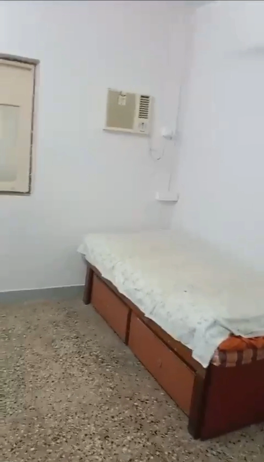 2 BHK Flat for Rent in Seven Stat Apartment , Goregaon East