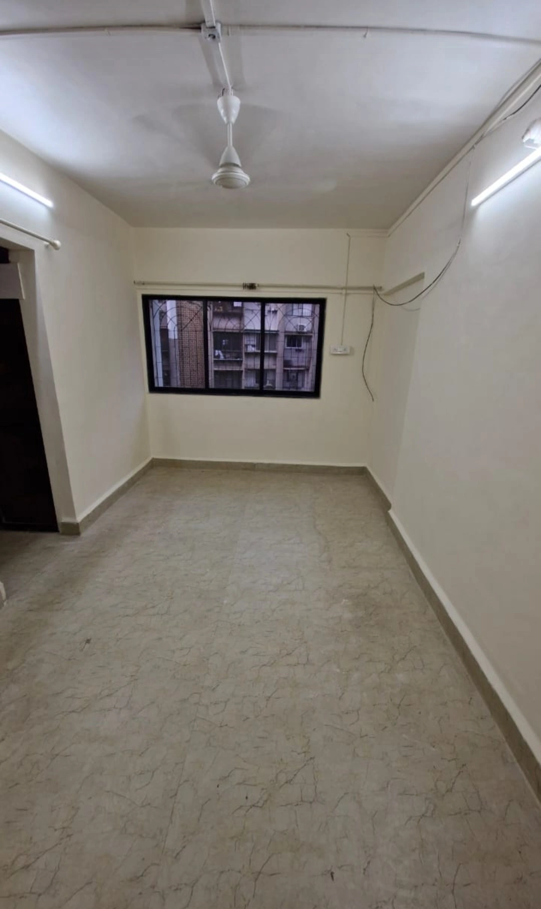 1 BHK Flat for Rent in Sai Baba Complex, Goregaon East