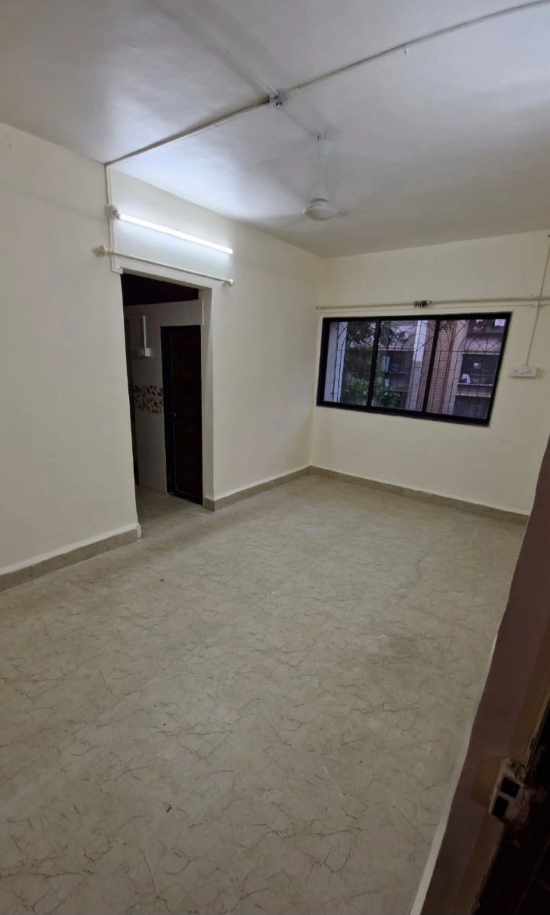 1 BHK Flat for Rent in Sai Baba Complex, Goregaon East