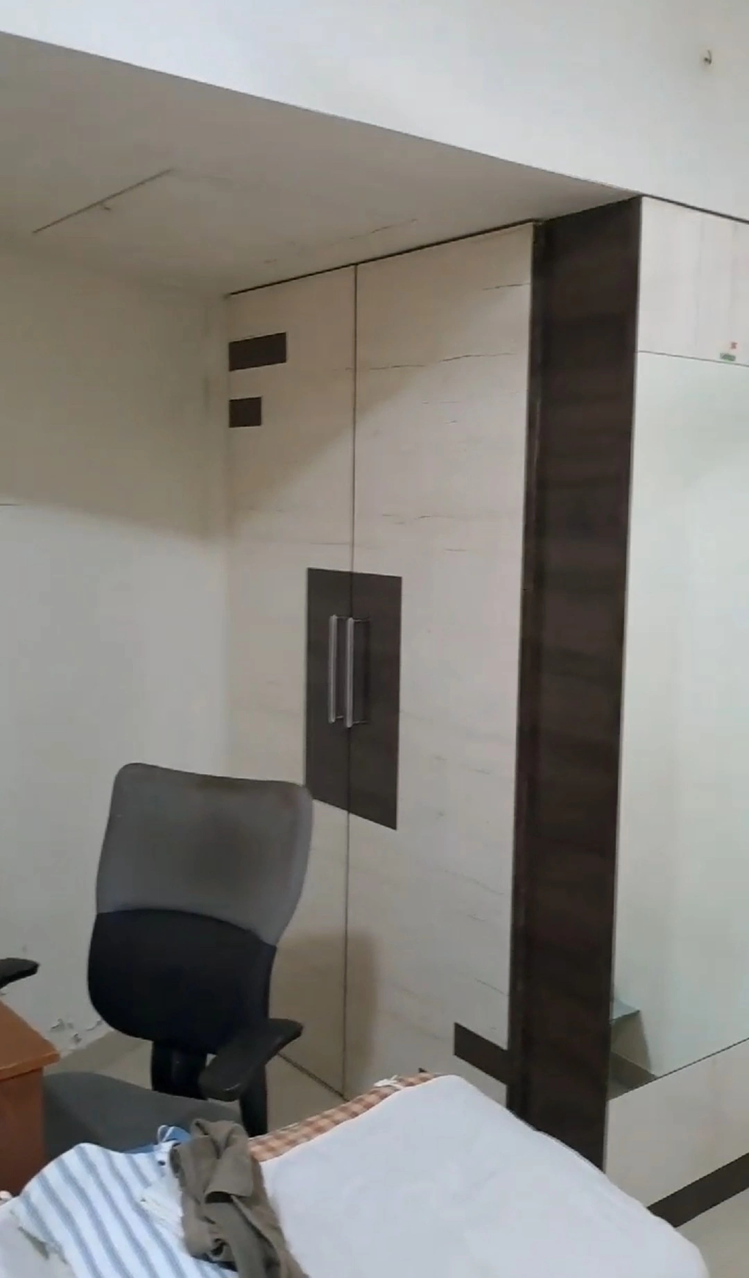 2 BHK Flat for Rent in Manali Apartment, Goregaon West