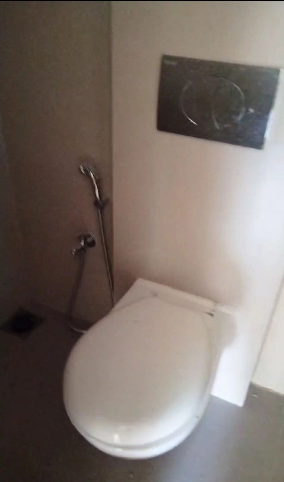 1 BHK Flat for Rent in Om Trimurti Tower, Malad East