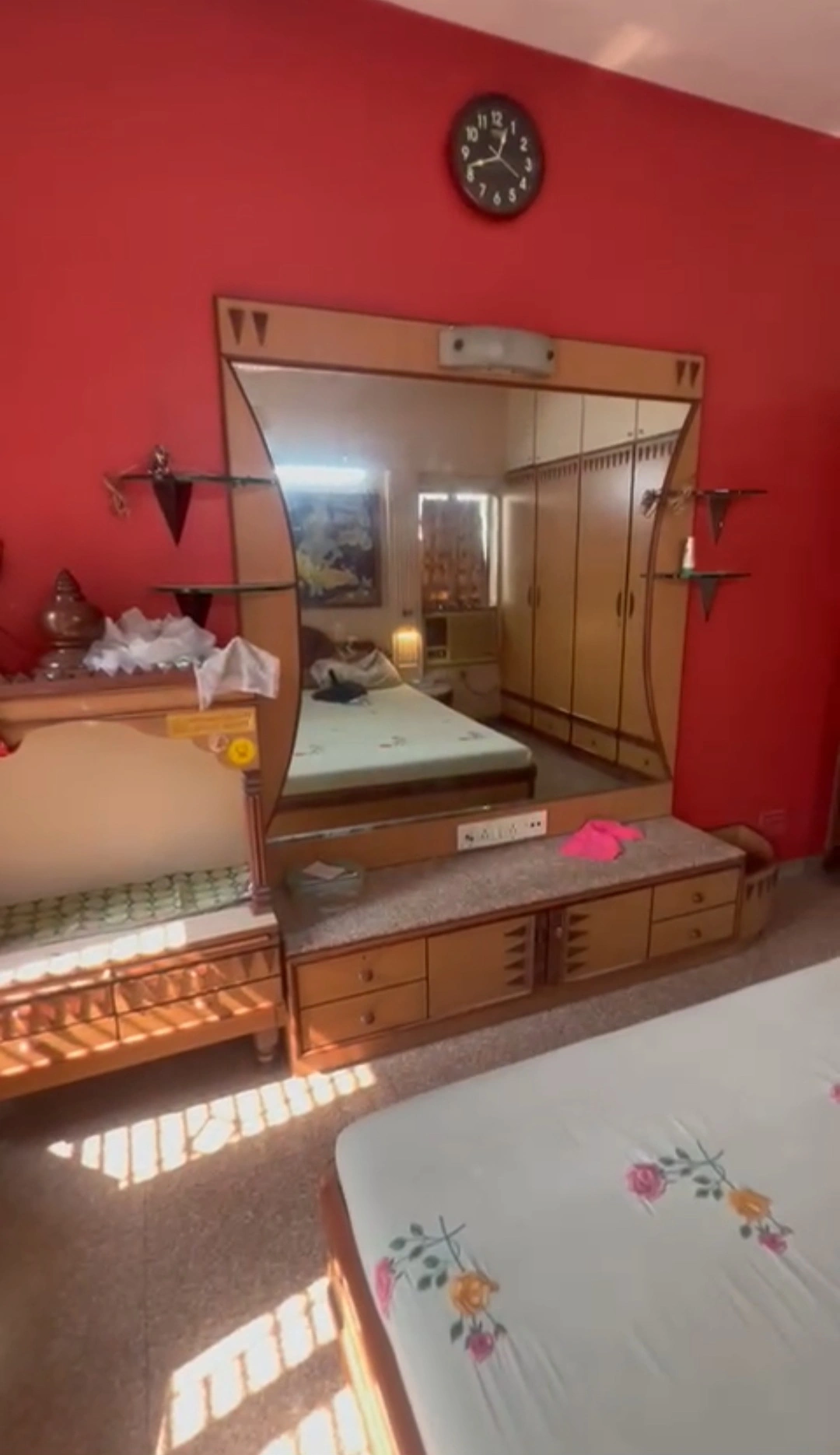 2 BHK Flat for Rent in Sunder Milan Society , Malad West