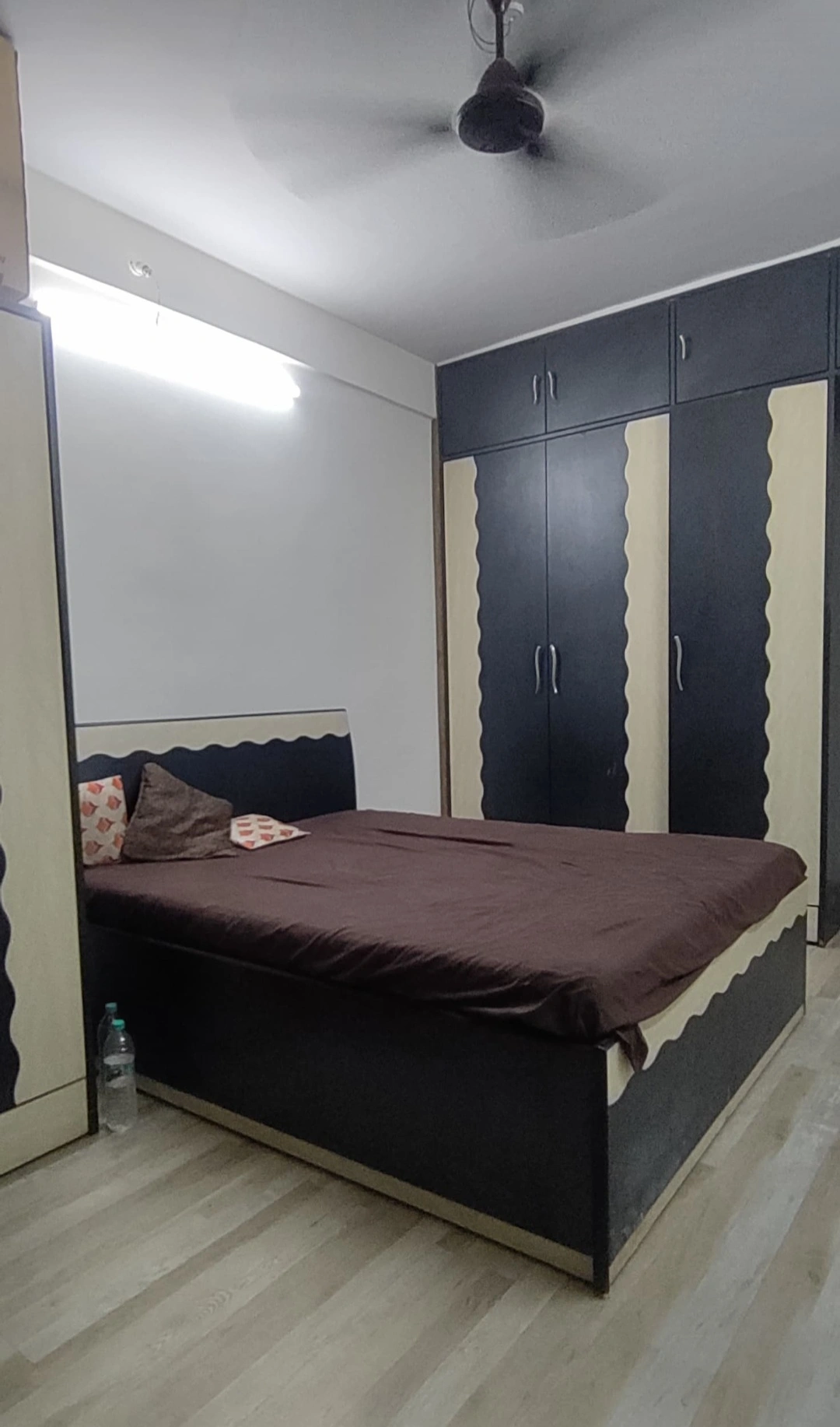 1 BHK Flat for Rent in Evershine Apt, Malad West