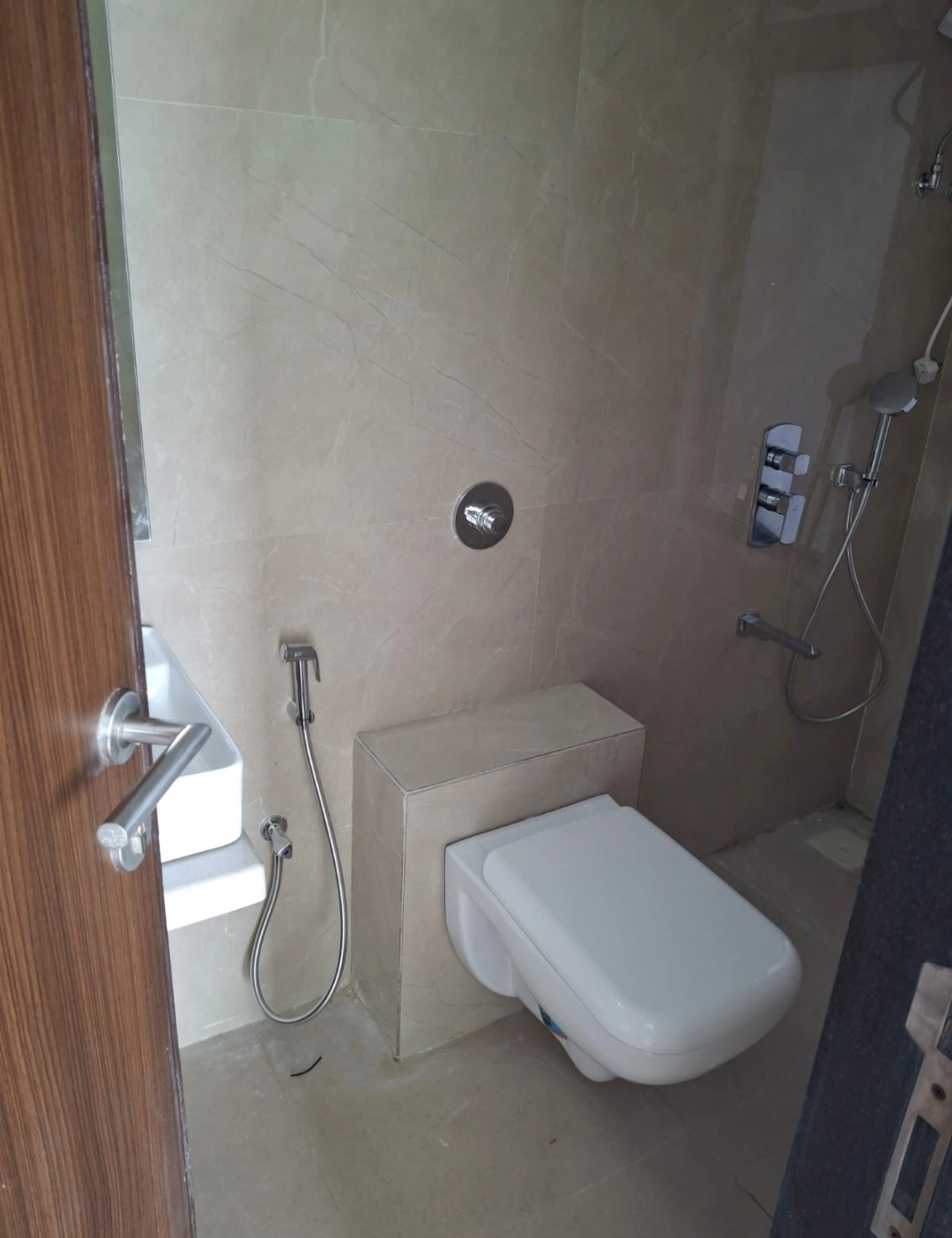 2 BHK Flat for Rent in Arkade Aspire Tower, Goregaon East