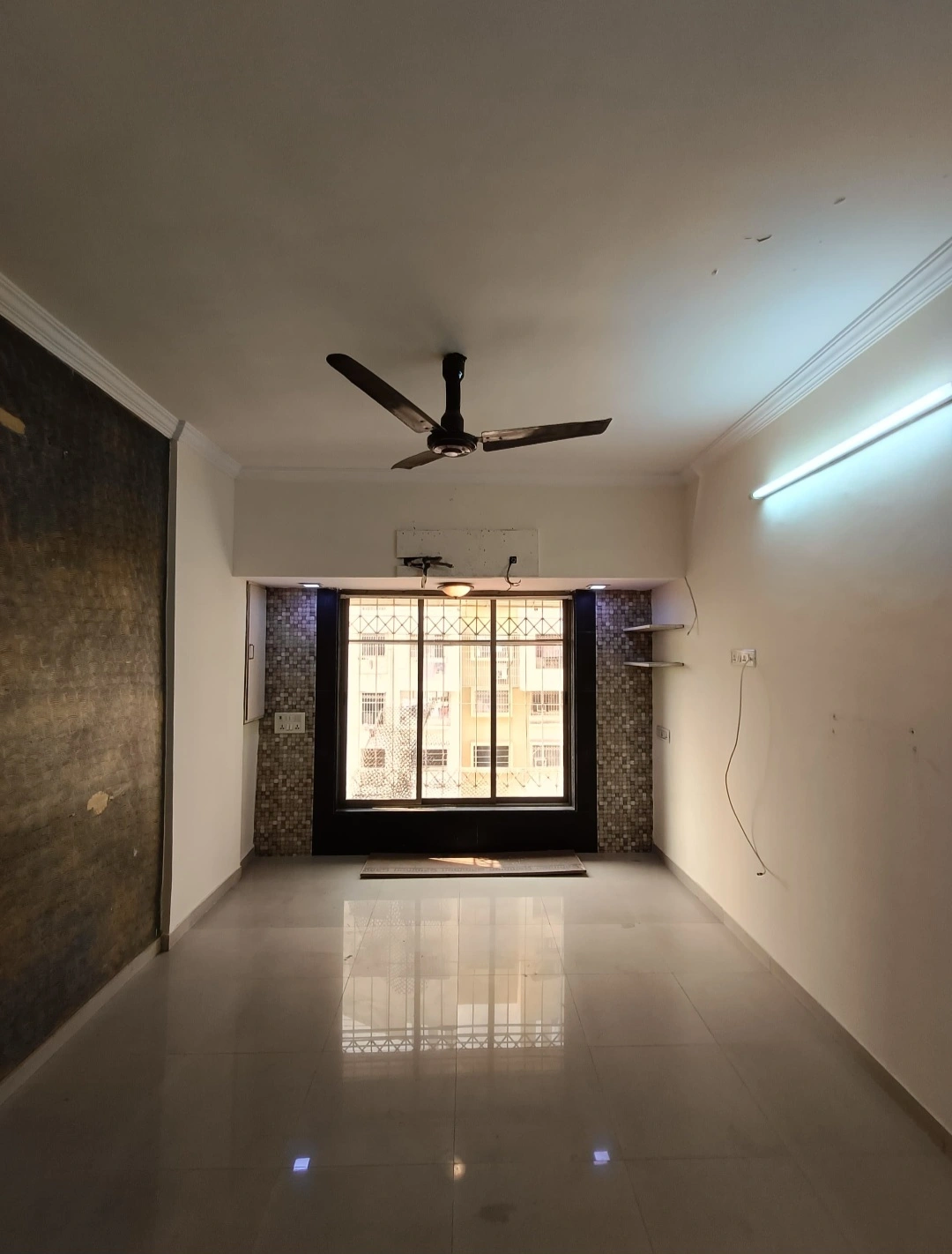 2 BHK Flat for Rent in Dheeraj Ganga Society , Malad West