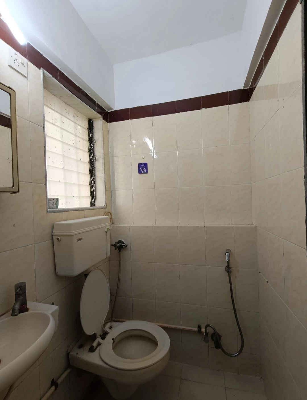 2 BHK Flat for Rent in Dheeraj Ganga Society , Malad West