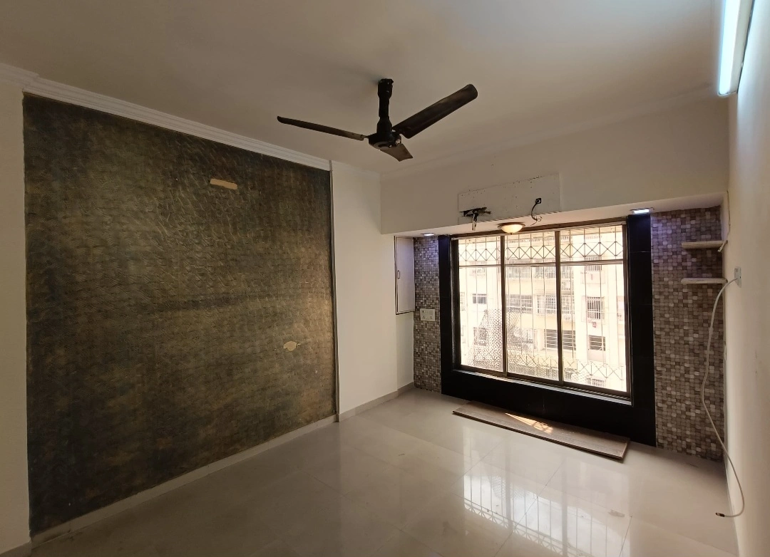 2 BHK Flat for Rent in Dheeraj Ganga Society , Malad West