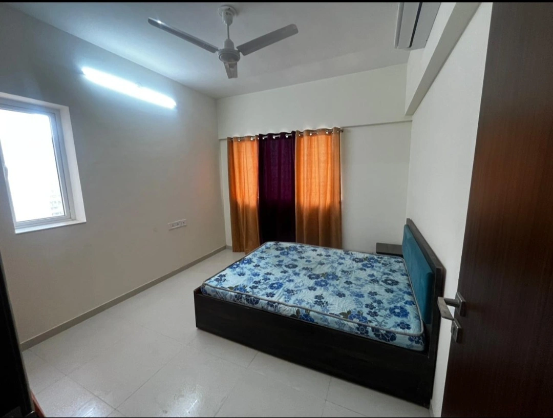 2 BHK Flat for Rent in Velentine Apartment , Goregaon East