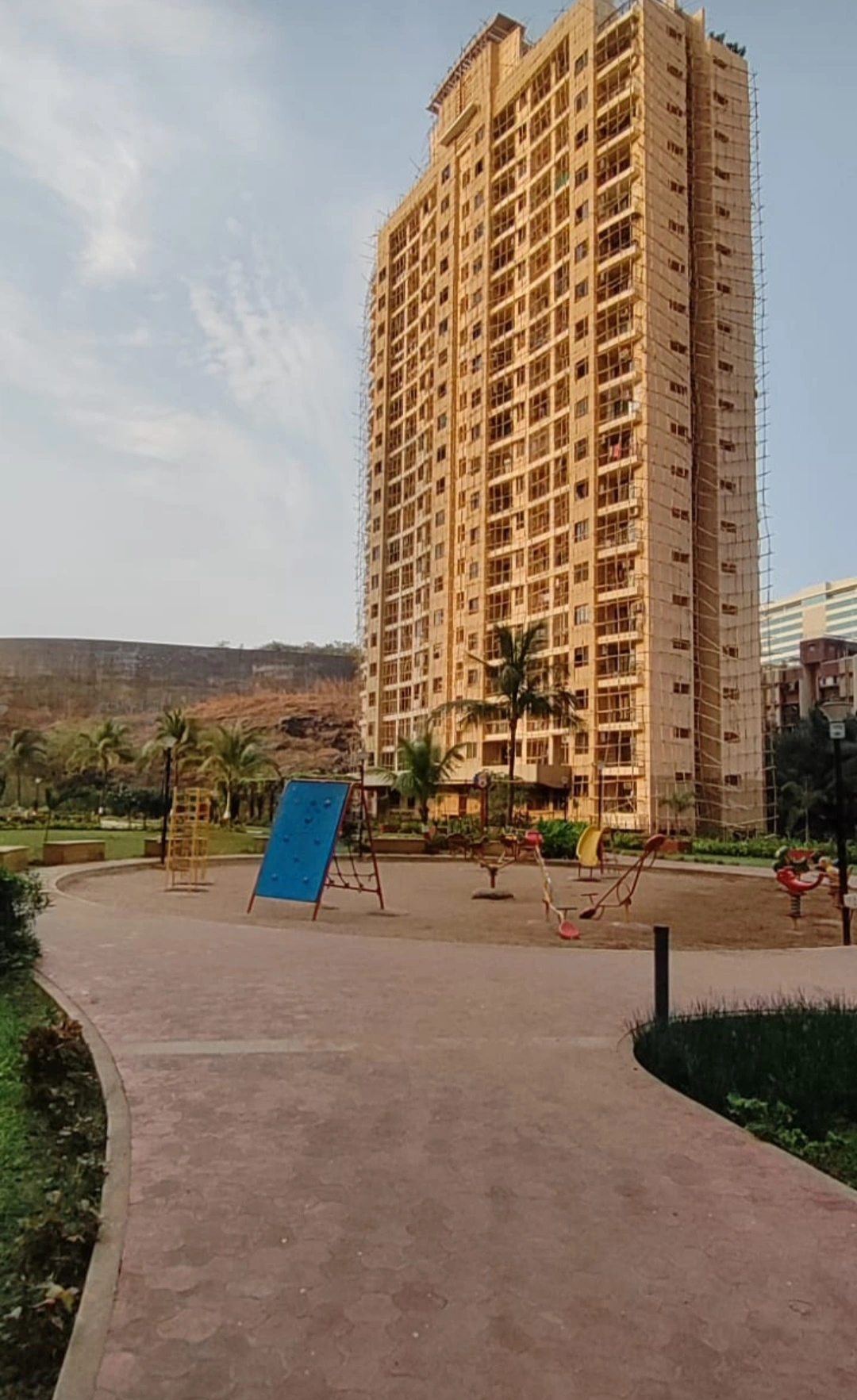 1 BHK Flat for Rent in Raheja Heights , Goregaon East