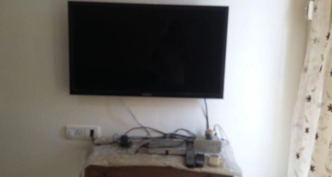 1 BHK Flat for Rent in Raheja Heights , Kandivali East