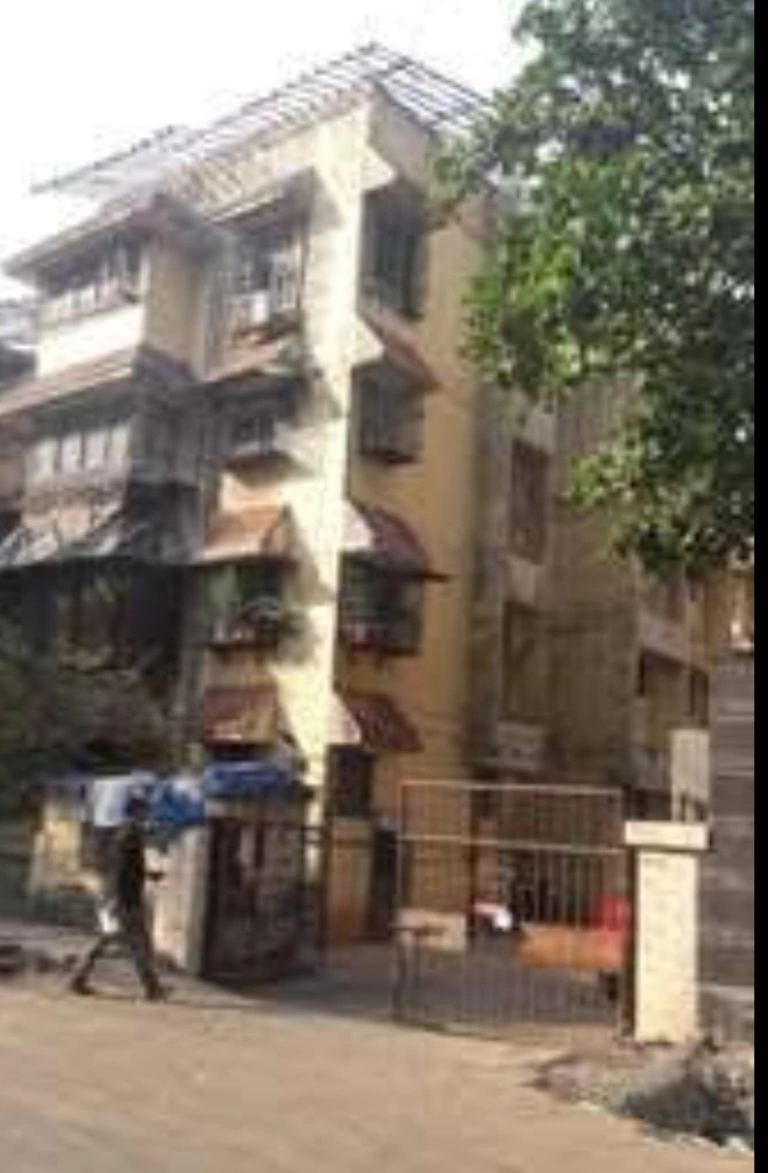 1 BHK Flat for Rent in Raheja Heights , Goregaon East