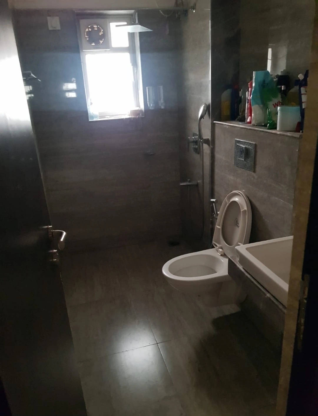3 BHK Flat for Rent in Rajeha Ridgewood , Goregaon East