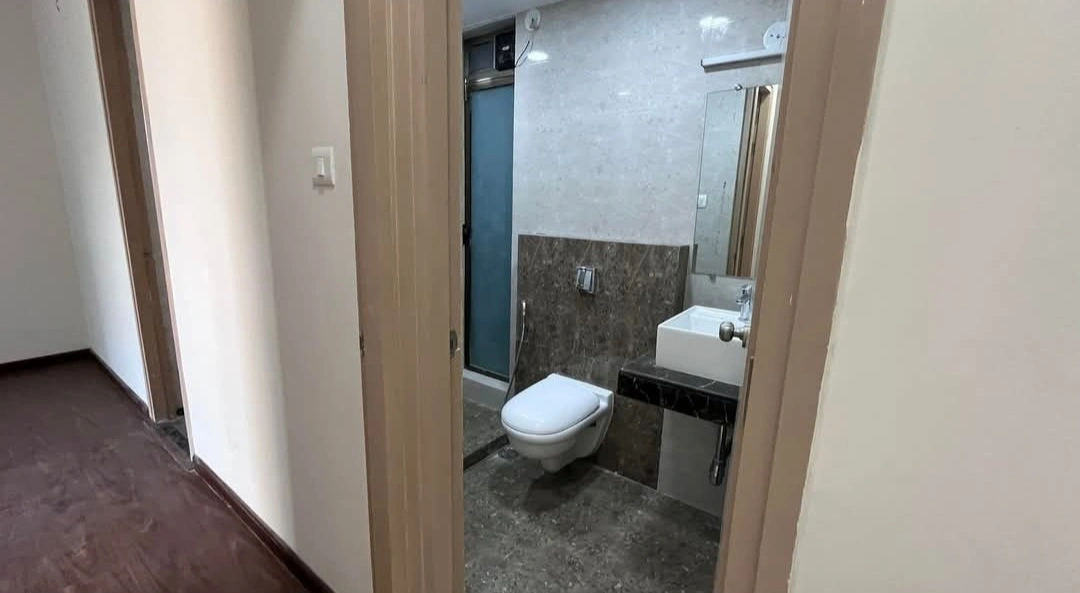 2 BHK Flat for Rent in Raheja Ridgewood , Goregaon East