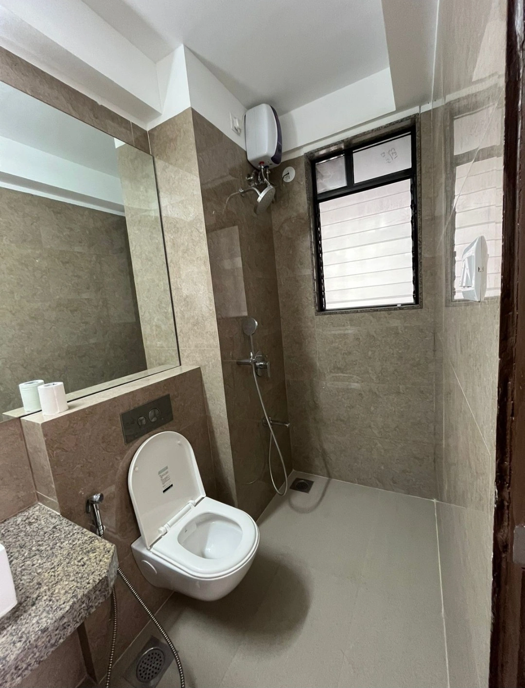 3 BHK Flat for Rent in Sunteck Avenue 2, Goregaon West