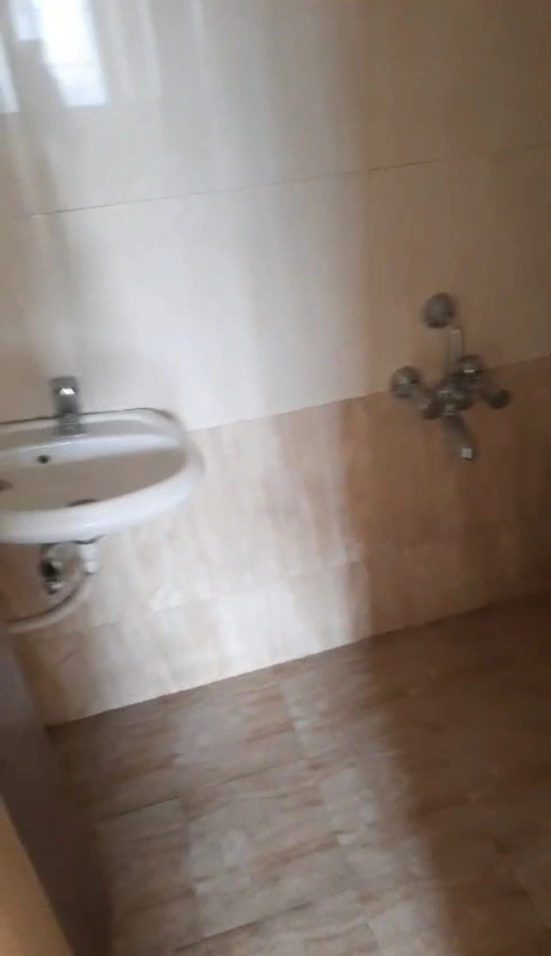 1 BHK Flat for Rent in Vini Vista (Rahul Tower), Goregaon West