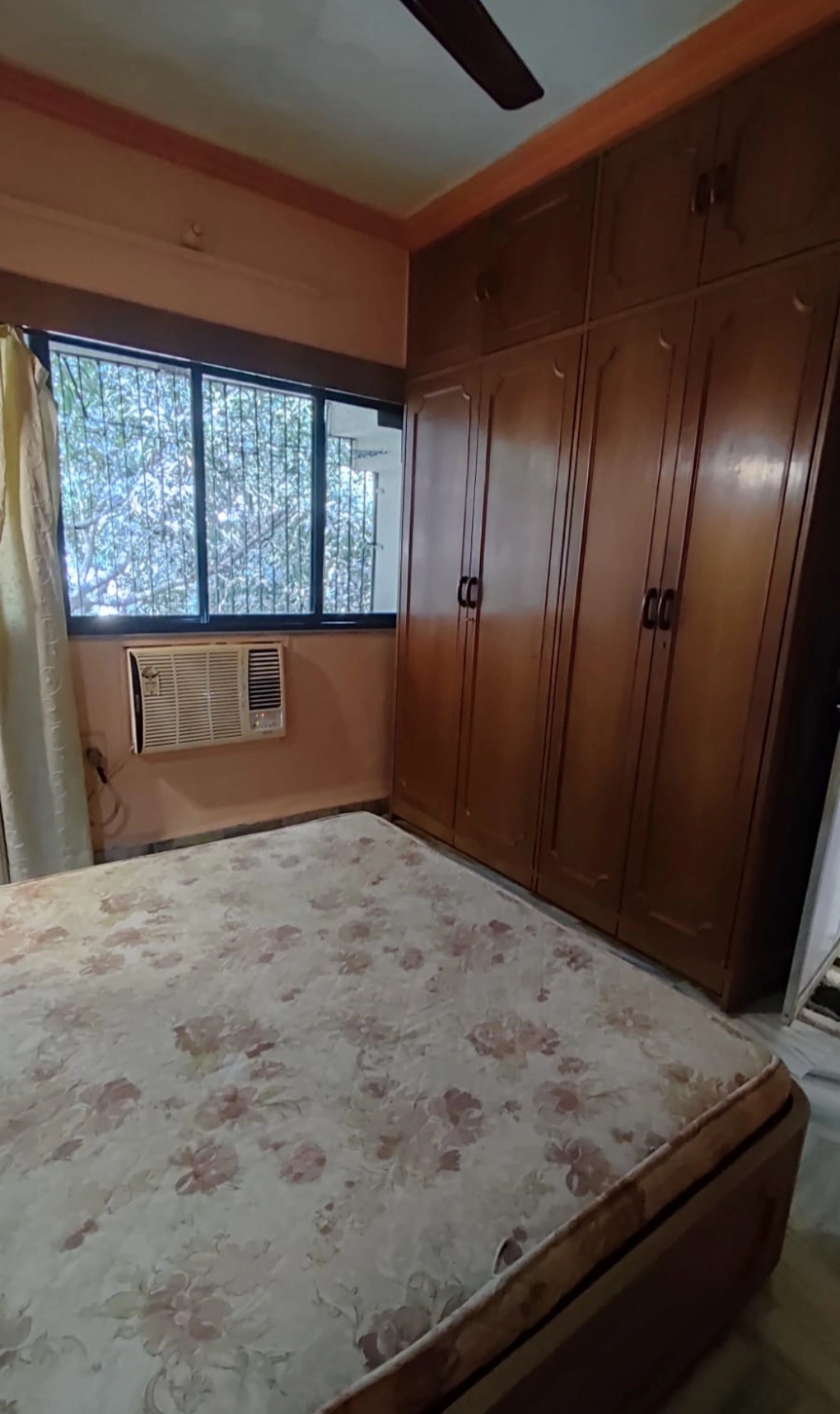 2 BHK Flat for Rent in Amit Apartment , Malad West
