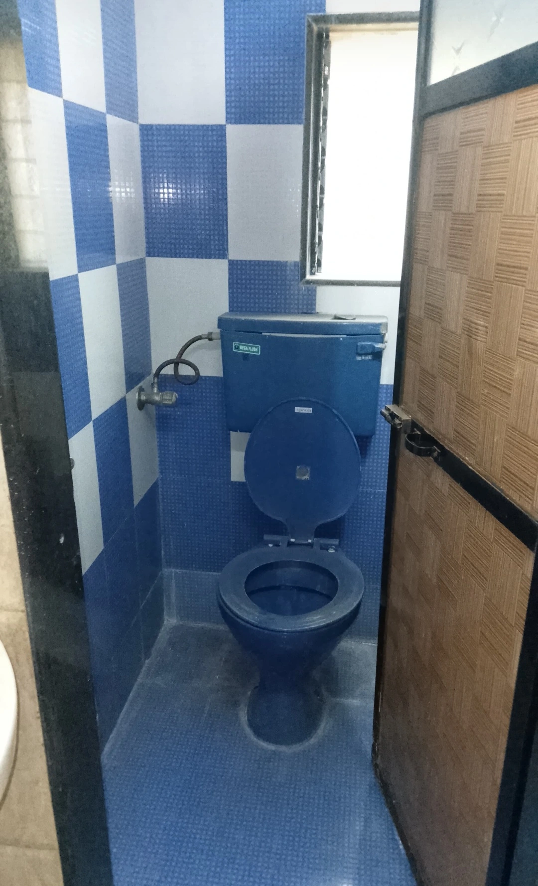 1 BHK Flat for Rent in Sai Baba Complex, Goregaon East