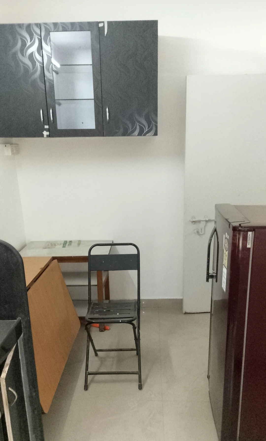 1 BHK Flat for Rent in Sai Baba Complex, Goregaon East