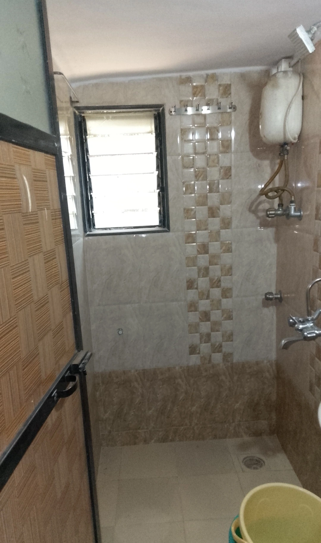 1 BHK Flat for Rent in Sai Baba Complex, Goregaon East