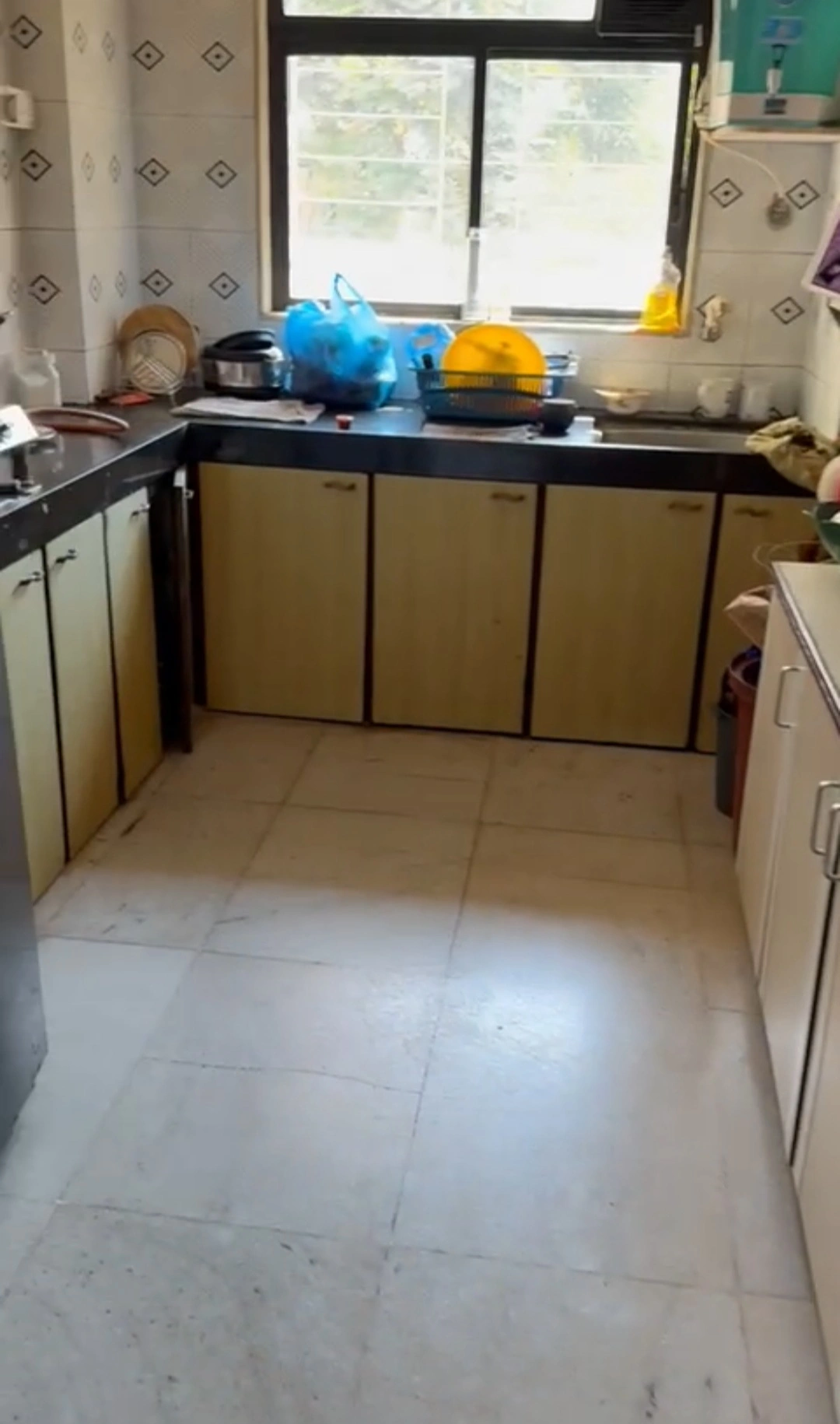 2 BHK Flat for Rent in Sunder Nagar, Malad West
