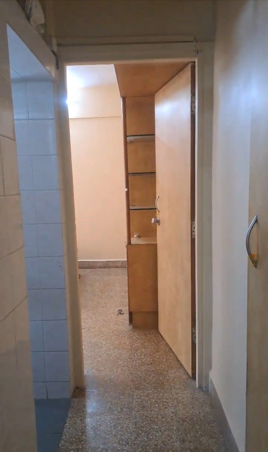 1 BHK Flat for Rent in Building No8, Goregaon West