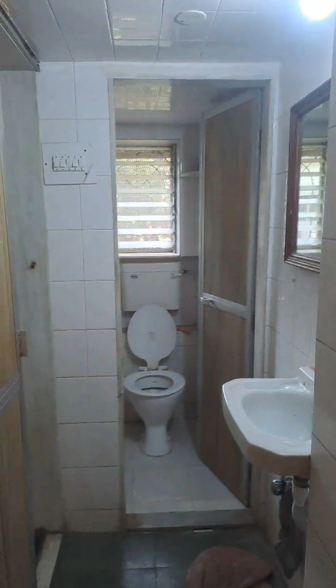 1 BHK Flat for Rent in Building No8, Goregaon West