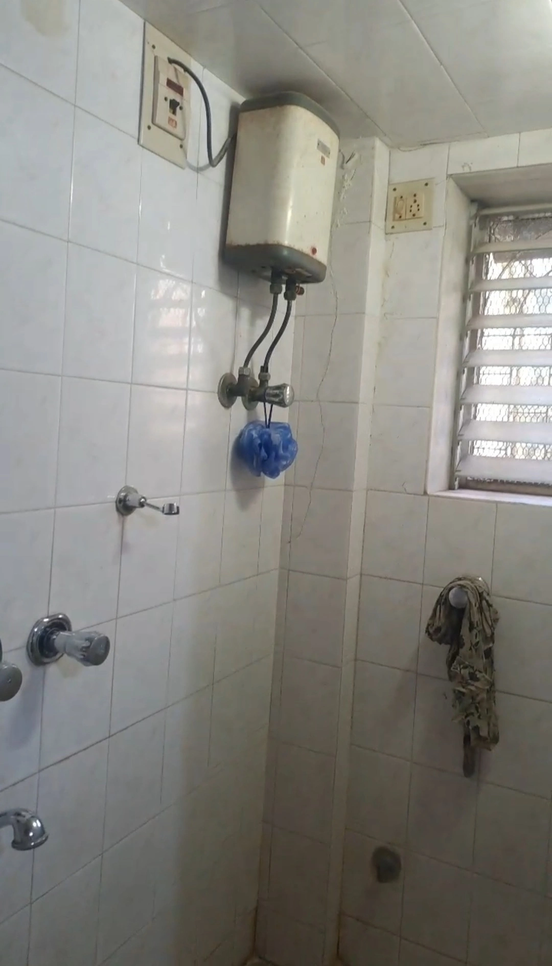 1 BHK Flat for Rent in Building No1, Goregaon West