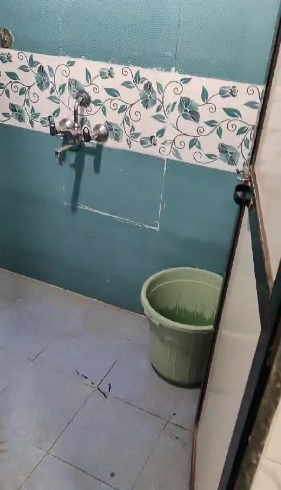 1 BHK Flat for Rent in Pawan Baugh , Malad West