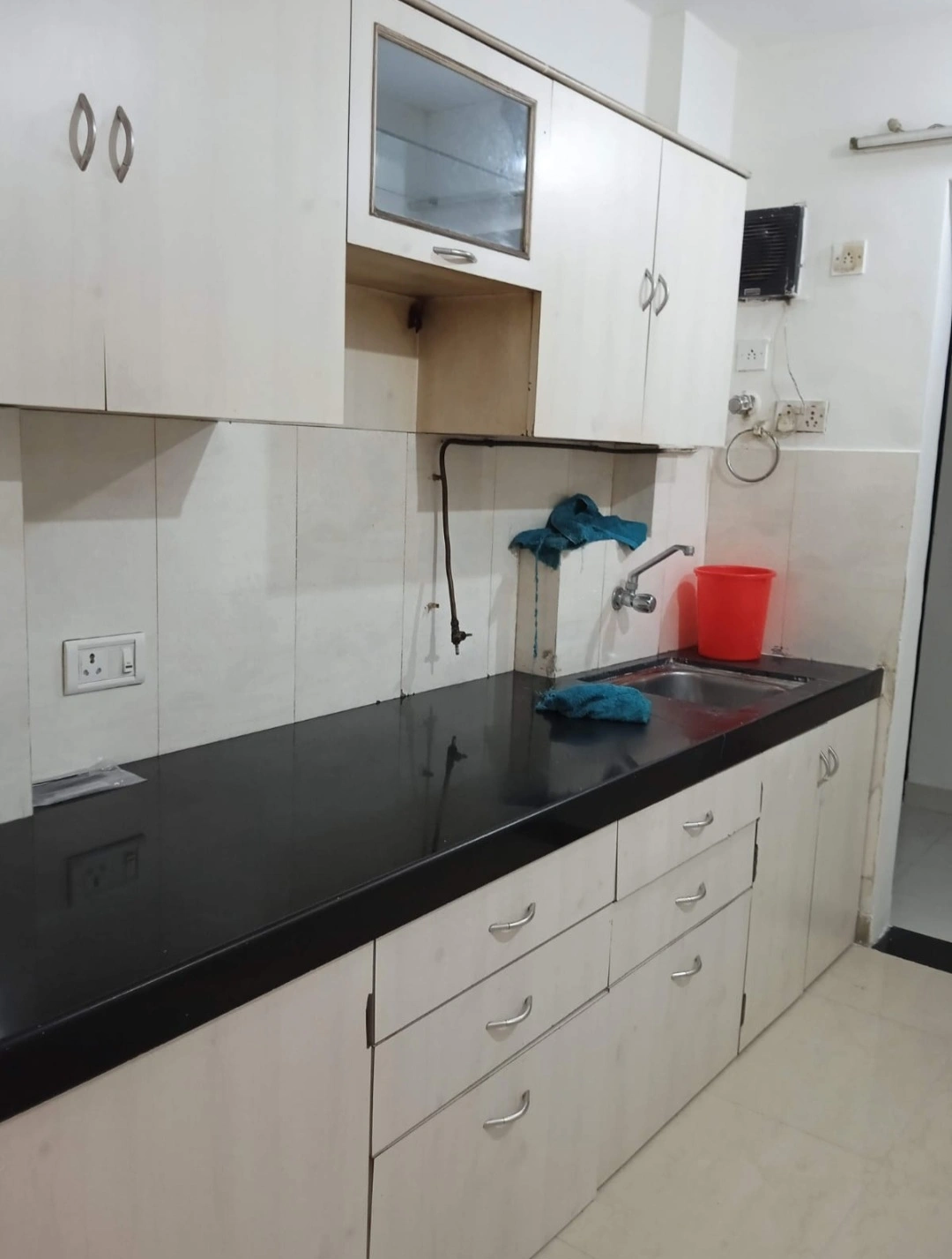 1 BHK Flat for Rent in Satellite Garden 2, Goregaon East