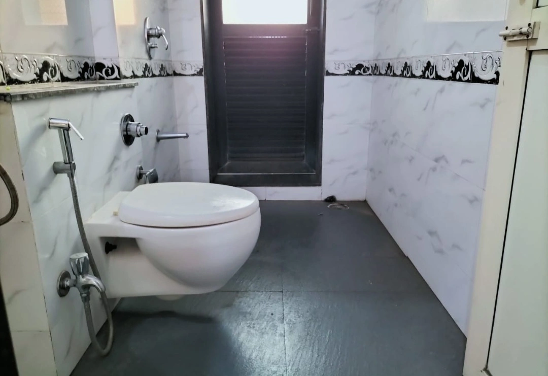 1 BHK Flat for Rent in Raheja Residency , Goregaon East