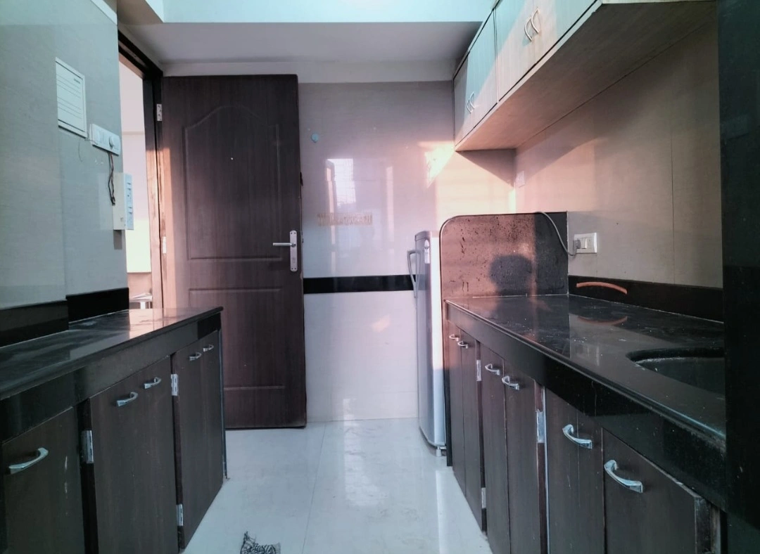 1 BHK Flat for Rent in Raheja Residency , Goregaon East