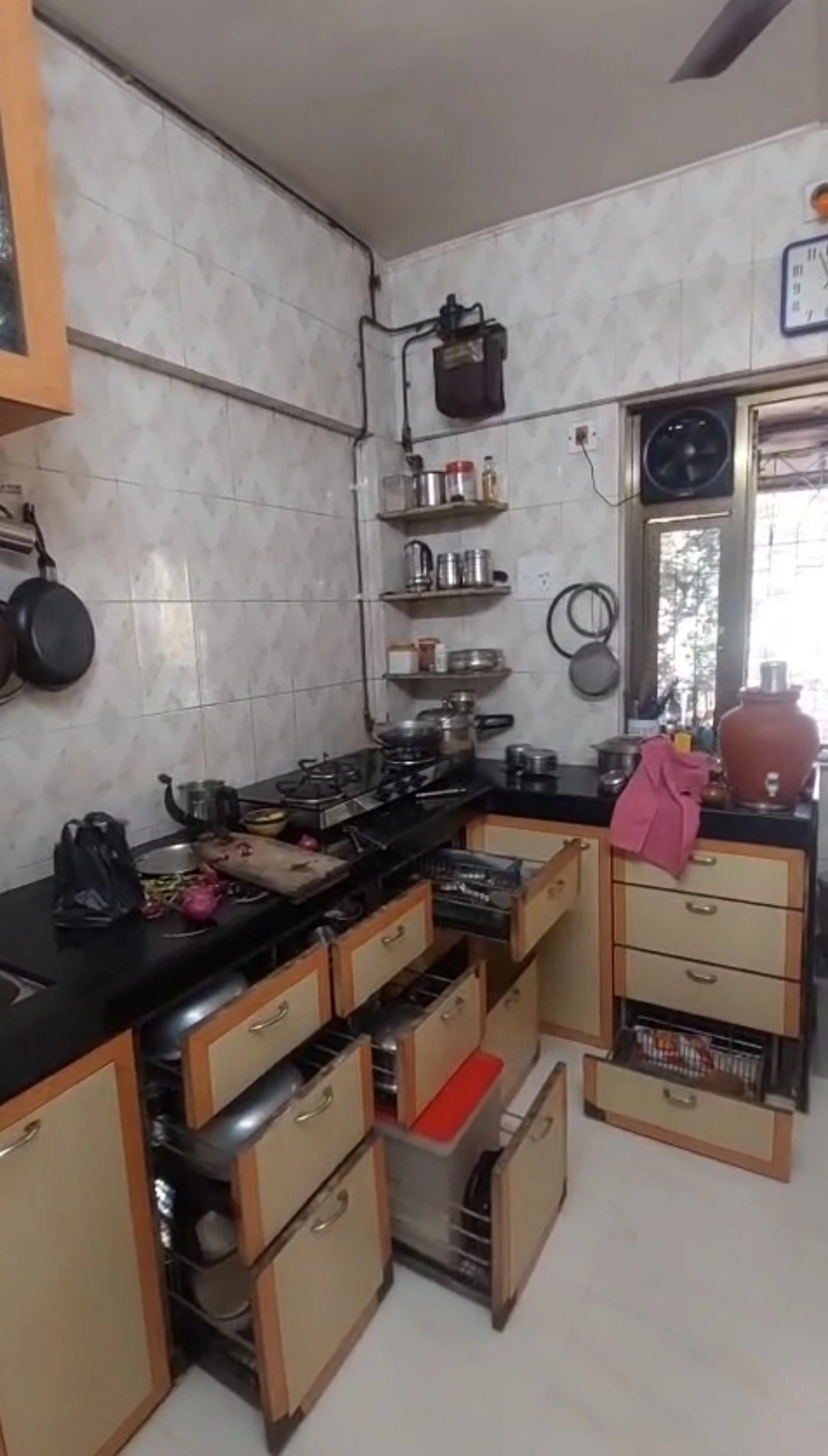 1 BHK Flat for Rent in Sai Milan Society, Goregaon East