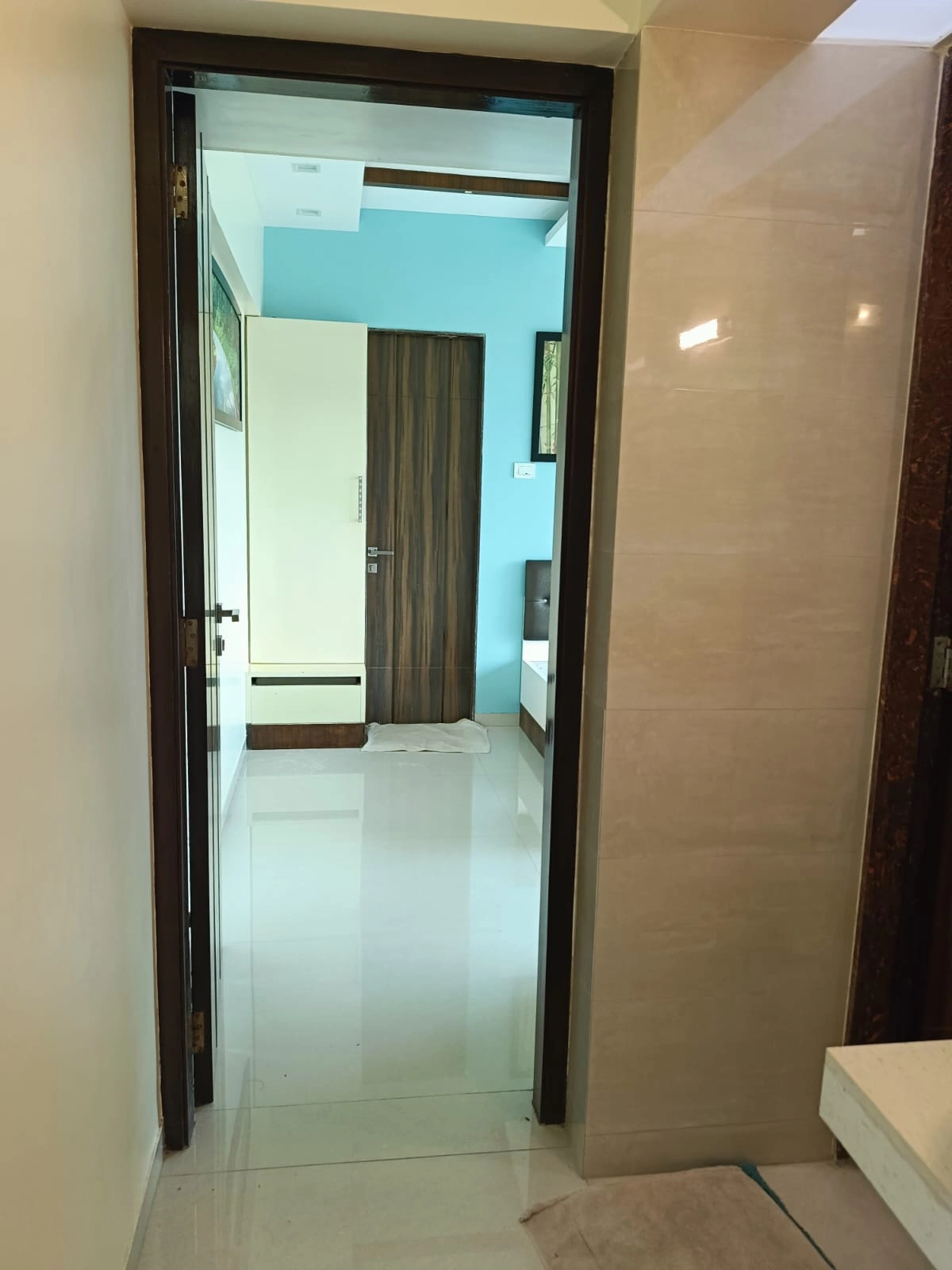 2 BHK Flat for Rent in Kabra Argentum Tower, Goregaon West