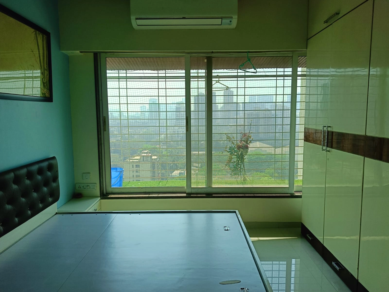 2 BHK Flat for Rent in Kabra Argentum Tower, Goregaon West