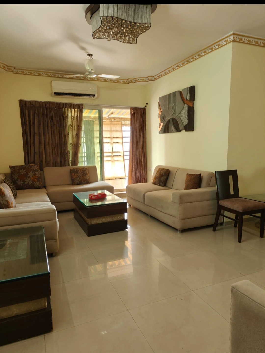 2.5 BHK Flat for Rent in Rustomjee Ozone, Goregaon West