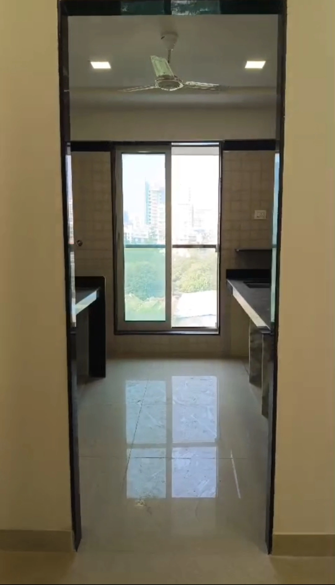 2 BHK Flat for Rent in Triumph Tower, Malad West